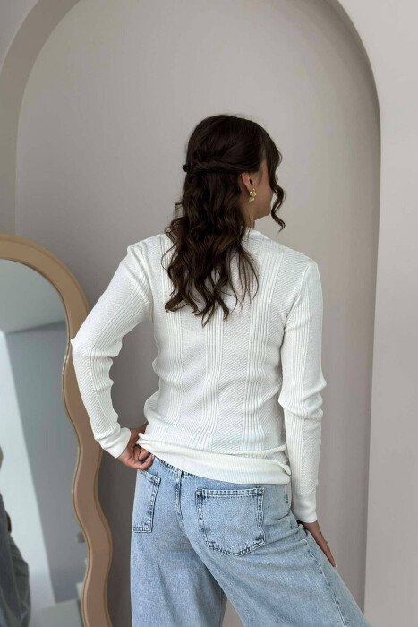 ROUND NECK WOMEN SWEATER WHITE-E BARDHE - 3
