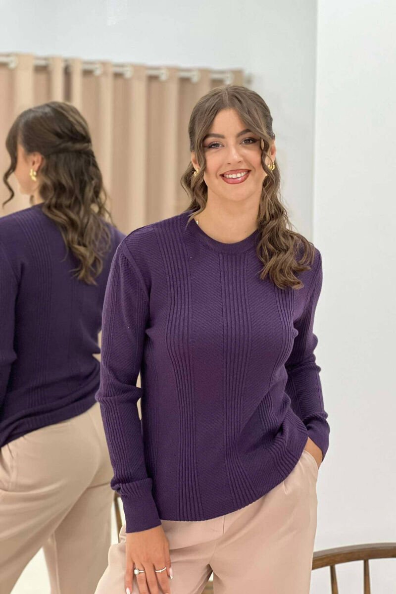TRIKO ME JAKË TË RRUMBULLAKËT PËR FEMRA NË NGJYRËN LEJLA - 4