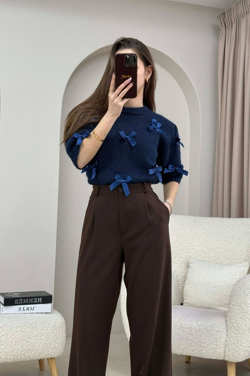 TRIKO ME MENGE TE SHKURTA DHE DETAJE FJONGOSH PER FEMRA NE NGJYRE BLU TE ERRET - 4