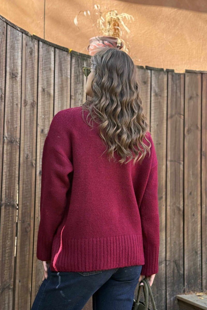 TRIKO NJË NGJYRËSHE ME JAKË TË RRUMBULLAKËT PËR FEMRA NË NGJYRË VISHNJË - 4