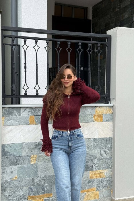 TRIKO NJE NGJYRESHE ME ZINXHIR PER FEMRA NE NGJYRE VISHNJE - KLAUDIO FASHION