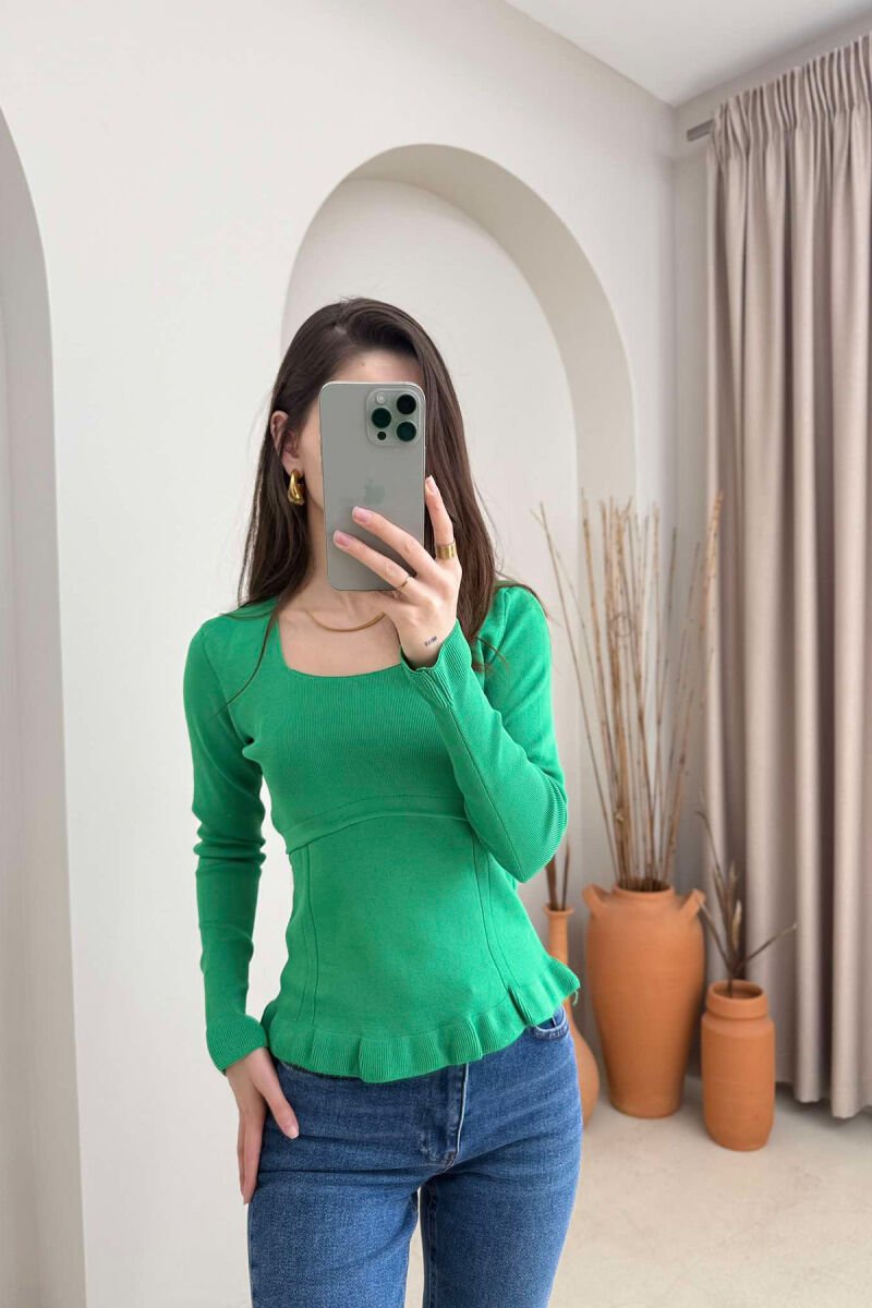 TRIKO NJË NGJYRËSHE PËR FEMRA NË NGJYRËN JESHILE - 2