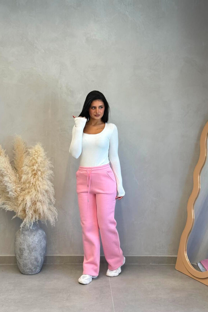 TUTA NJE NGJYRESHE ME PUSH PER FEMRA NE NGJYRE BABY PINK - 2