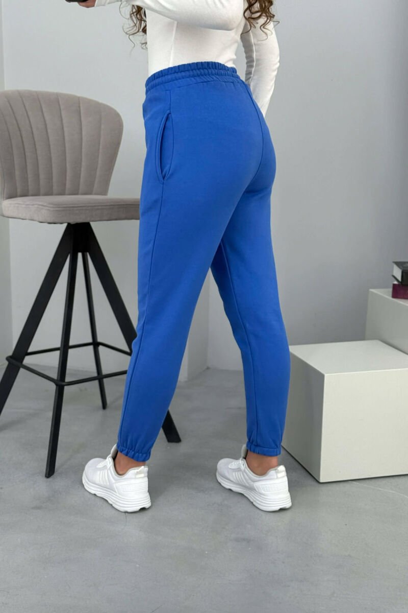 TUTA NJË NGJYRËSHE ME PUSH PËR FEMRA NË NGJYRË BLU TË ZBARDHUR - 4