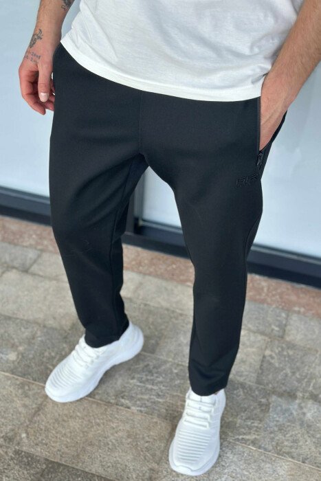 TUTA NJË NGJYRËSHE ME XHEPA ME ZINXHIR PËR MESHKUJ NË NGJYRË TË ZEZË - 1