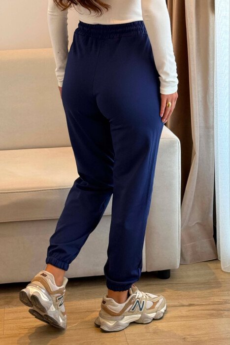 TUTA NJE NGJYRESHE TE THJESHTA PER FEMRA NE NGJYRE BLU - 3