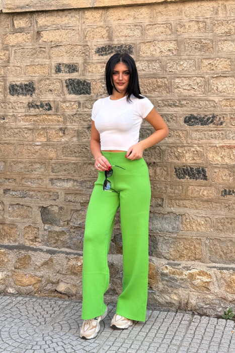 TUTA TE GJERA PER FEMRA NE NGJYRE JESHILE TE ZBARDHUR - 2
