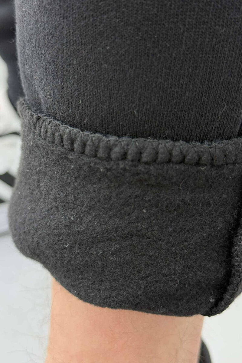TUTA TË THJESHTA ME PUSH PËR MESHKUJ NË NGJYRËN E ZEZË - 3