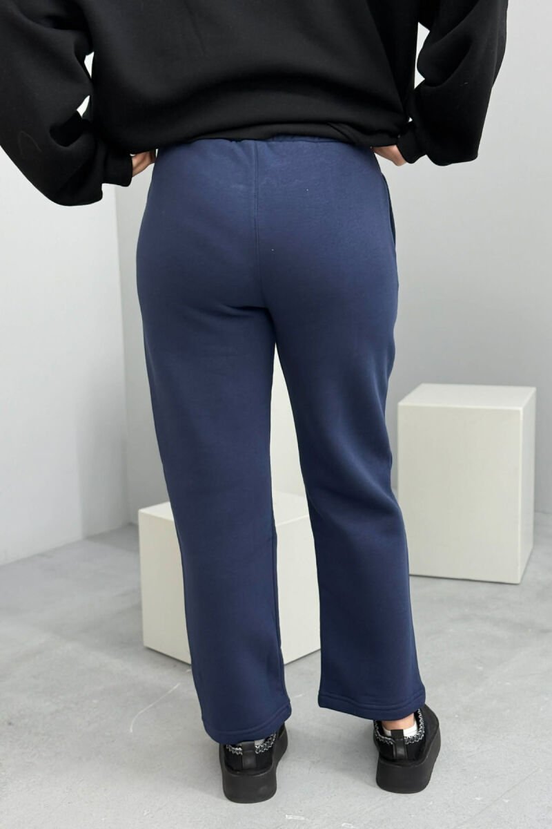 ONE COLOR SIMPLE FLUFFY WOMEN SWEATPANTS DARK BLUE/BEE - 2