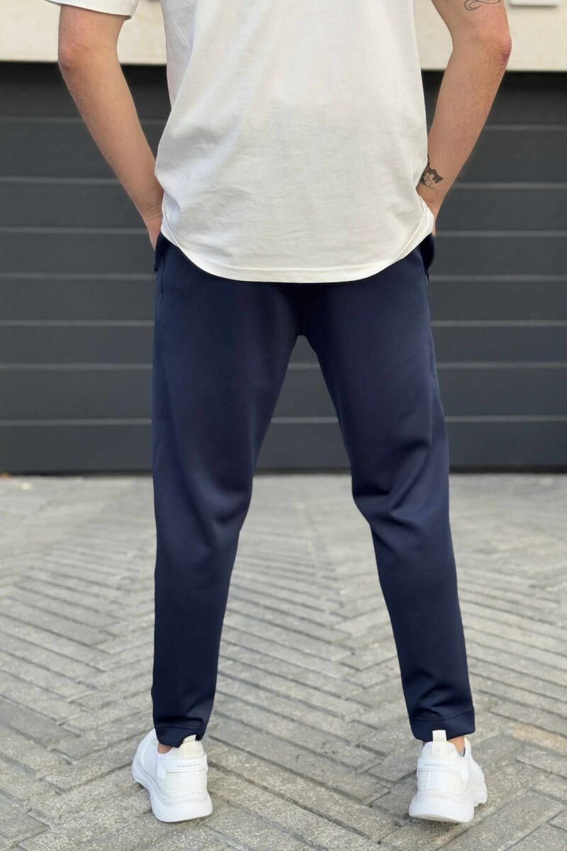 TUTA TË THJESHTA NJË NGJYRËSHE PËR MESHKUJ NË NGJYRËN BLU - 3