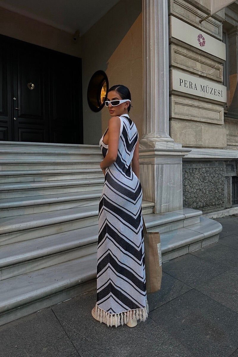 TWO COLORS DESIGN KNITTED WOMEN DRESS BLACK-WHITE/ZB - 2