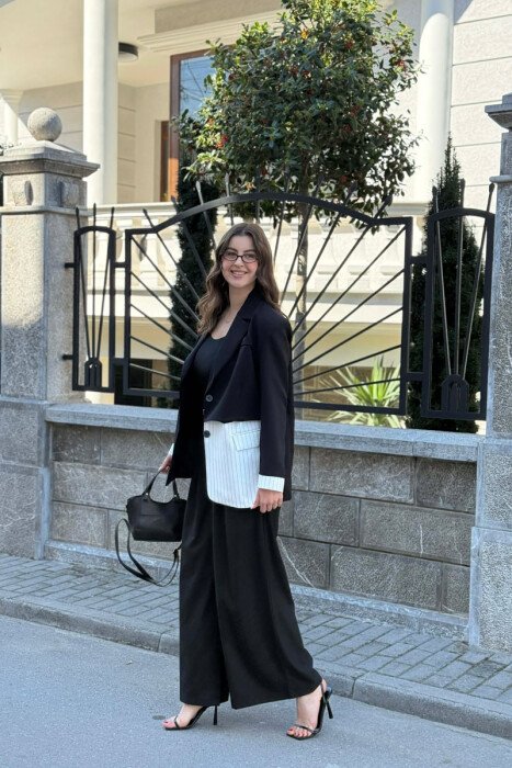 TWO COLORS LINES DESIGN WOMAN JACKET BLACK-WHITE/ZB - 3