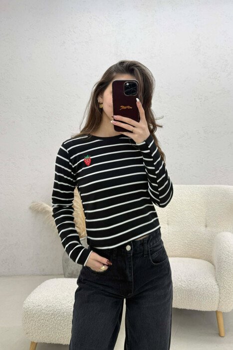 BLUZE ME DIZAJN VIJASH PER FEMRA NE NGJYRE TE ZEZE ME TE BARDHE 