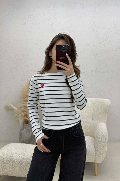 BLUZE ME DIZAJN VIJASH PER FEMRA NE NGJYRE TE BARDHE ME TE ZEZE 