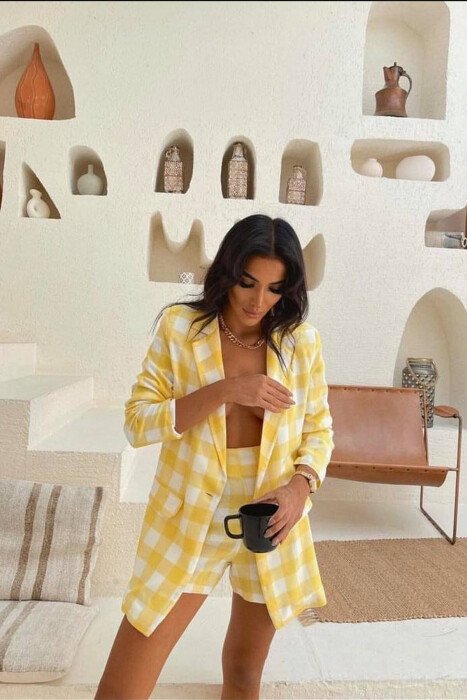 TWO DIFFERENT COLORS JACKET+SHORT TROUSERS WOMAN SET YELLOW/E VERDHE - KLAUDIO FASHION