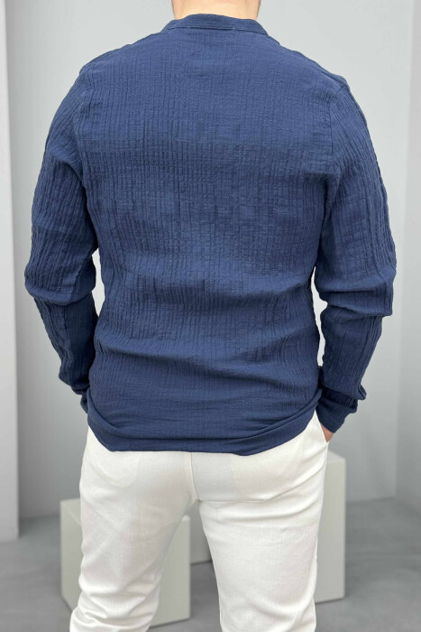 V NECK BUTTONS ONE COLOR MEN SHIRT DARK BLUE/BEE - 2