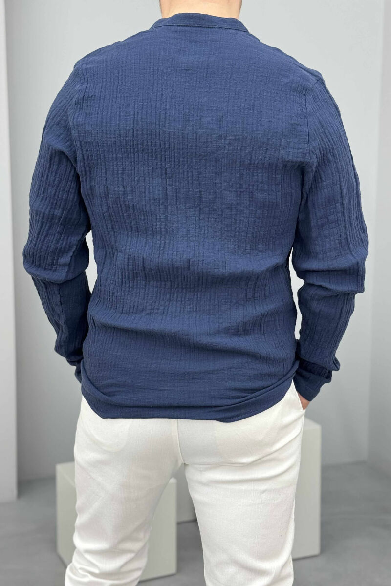 V NECK BUTTONS ONE COLOR MEN SHIRT DARK BLUE/BEE - 2