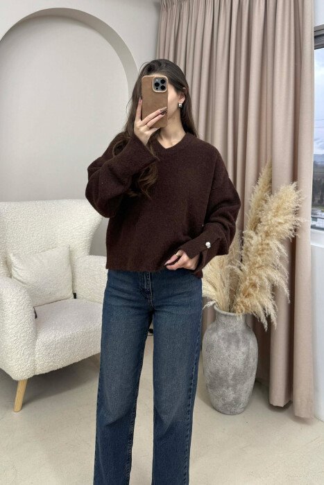 V NECK SLEEVE BUTTONS WOMEN SWEATER DARK BROWN/KAE - 2