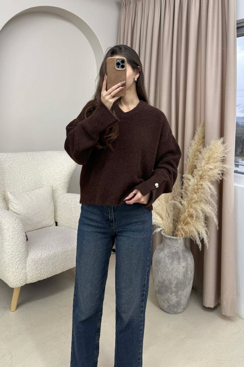V NECK SLEEVE BUTTONS WOMEN SWEATER DARK BROWN/KAE - 2