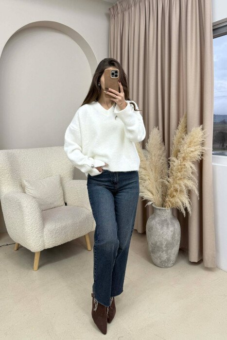 V NECK SLEEVE BUTTONS WOMEN SWEATER WHITE-E BARDHE - KLAUDIO FASHION