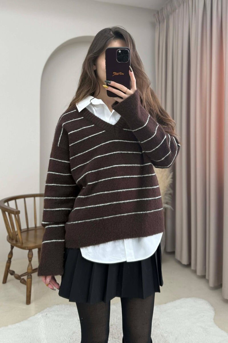 V NECK STRIPED WOMEN SWEATER DARK BROWN/KAE - 3