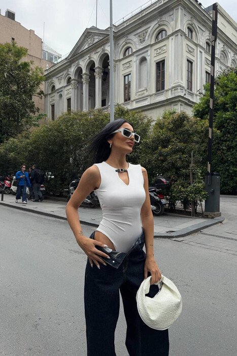 V-NECK WOMAN BODY WHITE-E BARDHE - KLAUDIO FASHION