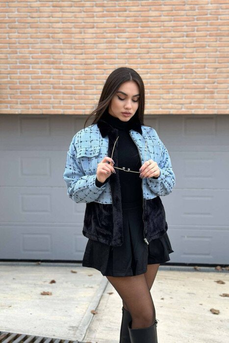 XHAKETË E THJESHTË E NGROHTË PËR FEMRA NË NGJYRËN BLU TË ZBARDHUR - KLAUDIO FASHION