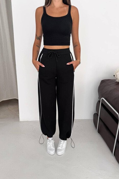 WIDE LEG ONE COLOR FLUFFY WOMAN SWEATPANTS BLACK/ E ZEZE - KLAUDIO FASHION