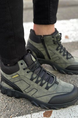 KËPUCË ME QAFË PËR MESHKUJ NË NGJYRË JESHILE E ERRËT - KLAUDIO FASHION
