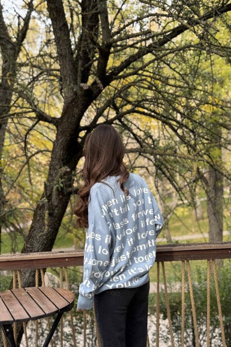 WRITTINGS DESIGN ROUND NECK WOMEN SWEATER LIGHTBLUE/BZ - 4