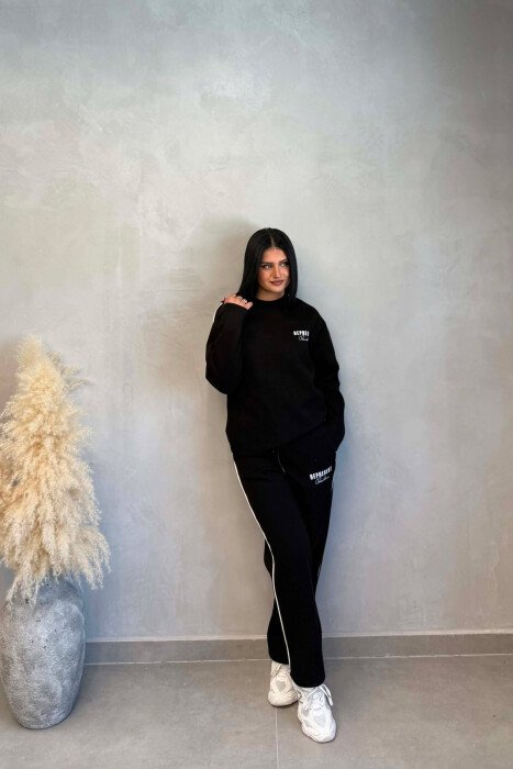 WRITTINGS FLUFFY SWEATSHIRT + SWEATPANTS WOMAN SET BLACK/ E ZEZE - KLAUDIO FASHION
