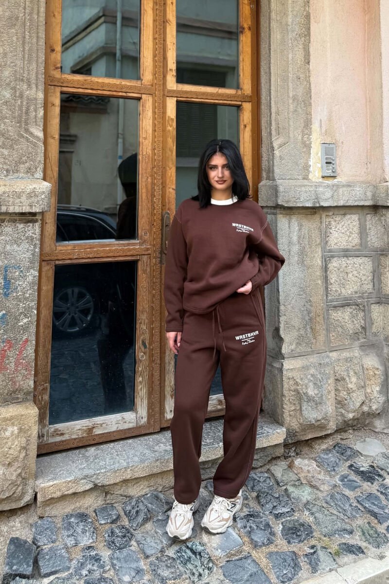 WRITTINGS SWEATSHIRT + SWEATPANTS FLUFFY WOMAN SET BROWN/KAFE - 1