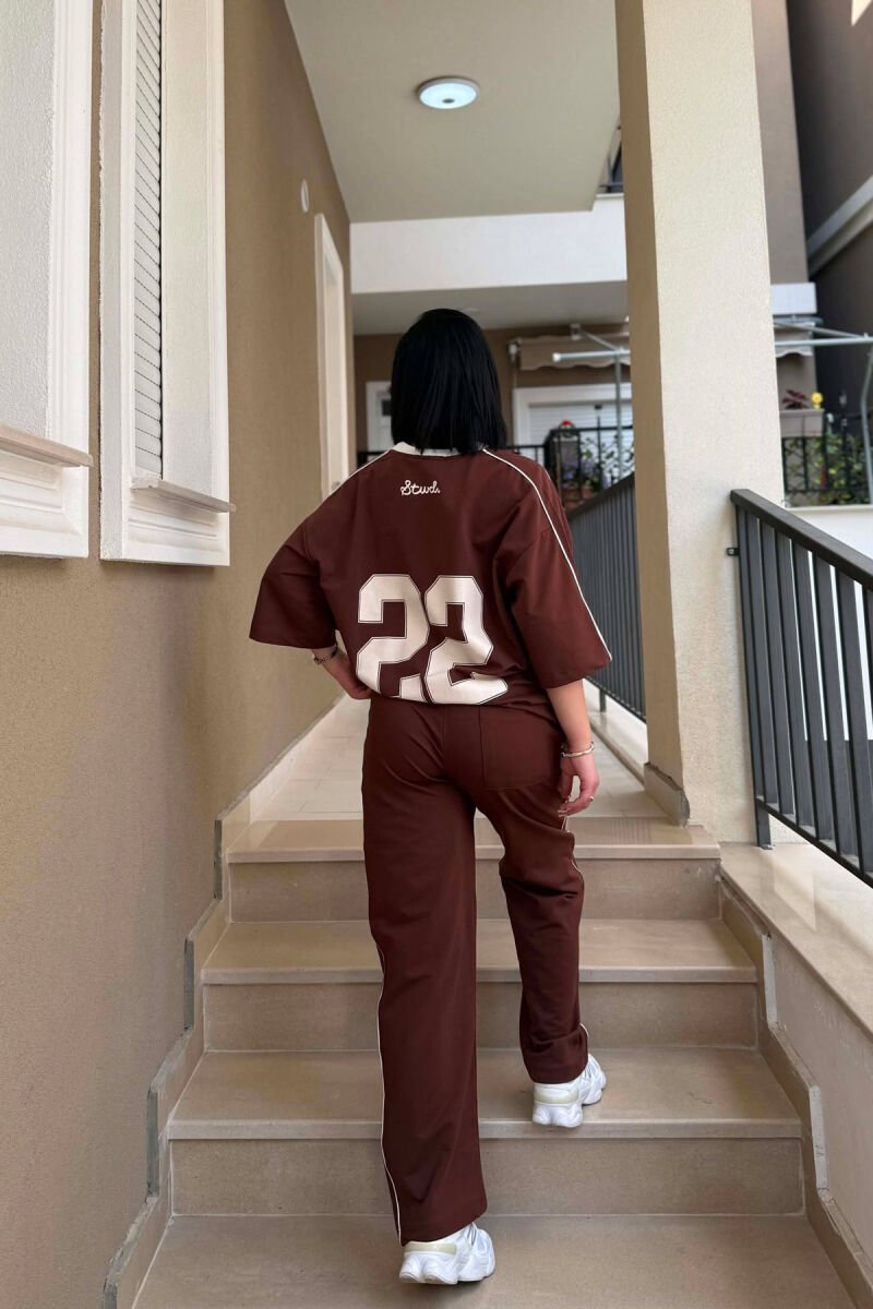 SET T-SHIRT ME SHKRIME + TUTA PER FEMRA NE NGJYRE KAFE - 5