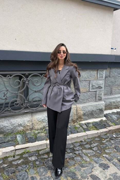 XHAKETE NJE NGJYRESHE ME LIDHESE NE BEL DHE XHEPA FAKE PER FEMRA NE NGJYRE GRI - 3