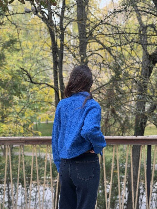 XHAKETË E THJESHTË NJË NGJYRËSHE ME PUSH PËR FEMRA NË NGJYRË BLU - 4