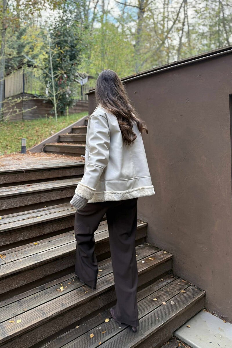 XHAKETË LËKURE ME PUSH PËR FEMRA NË NGJYRËN KREM - 3