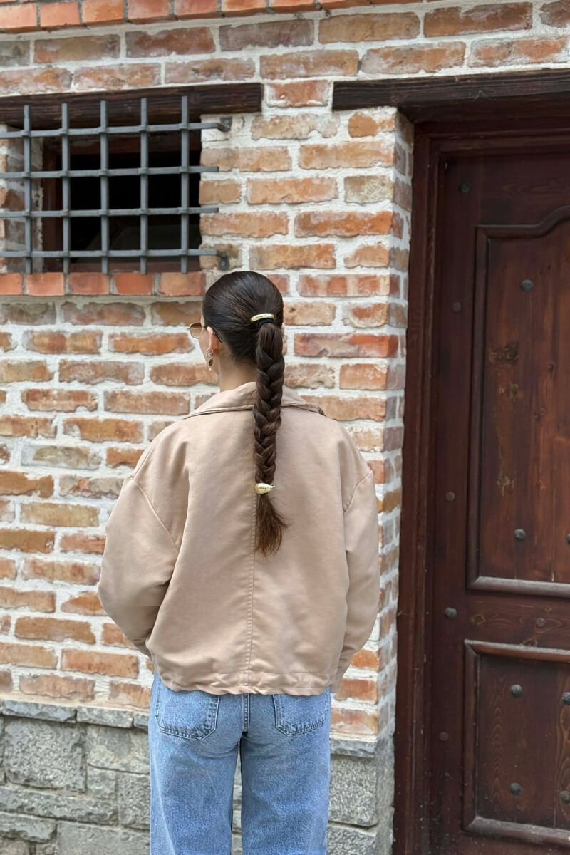 XHAKETE ME BUTONA DHE ZINXHIR PER FEMRA NE NGJYRE BEZHE - 2