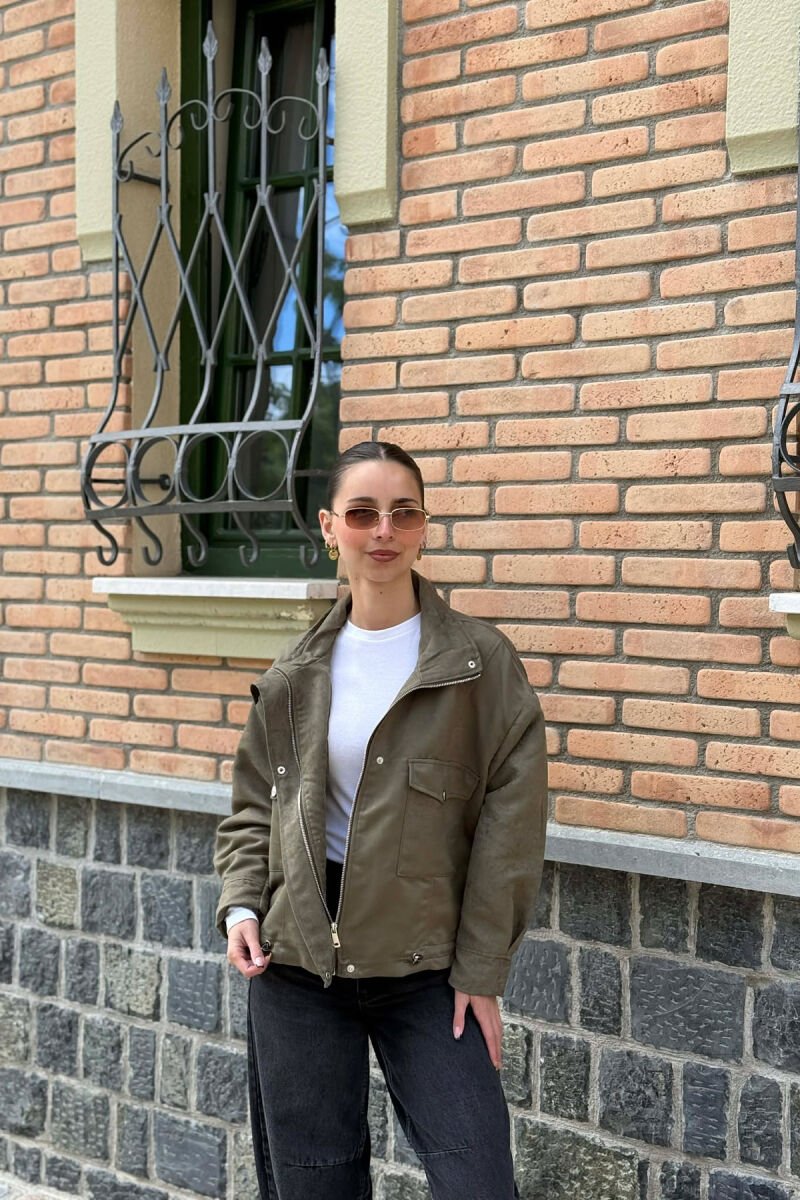 XHAKETE ME BUTONA DHE ZINXHIR PER FEMRA NE NGJYRE JESHILE - 4