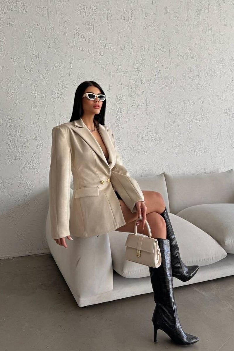 XHAKETE NJE NGJYRESHE KAMOSH ME BUTONA GOLD PER FEMRA NE NGJYRE KREM - 4