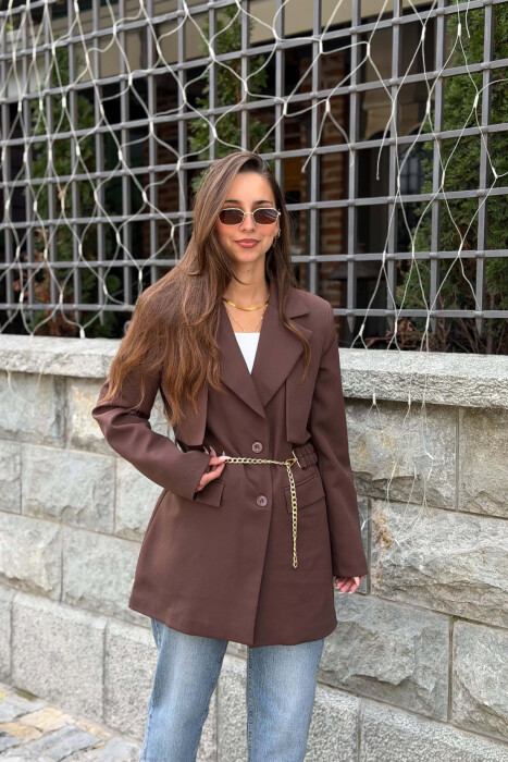 XHAKETE NJE NGJYRESHE ME DETAJ ZINXHIRI PER FEMRA NE NGJYRE KAFE - KLAUDIO FASHION