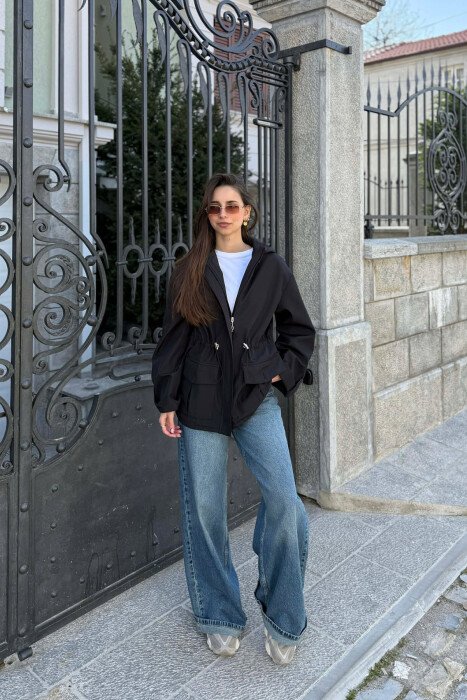 XHAKETE NJE NGJYRESHE ME KAPUÇ DHE ZINXHIR PER FEMRA NE NGJYRE TE ZEZE - 2