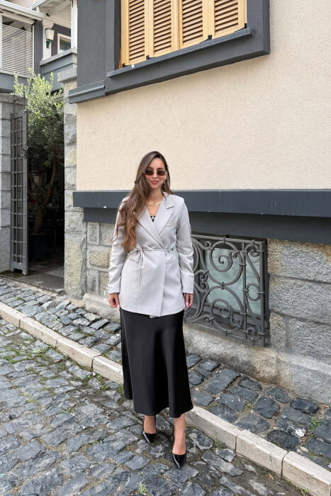 XHAKETE NJE NGJYRESHE ME LIDHESE TEK BELI PER FEMRA NE NGJYRE GRI TE ZBARDHUR - 3
