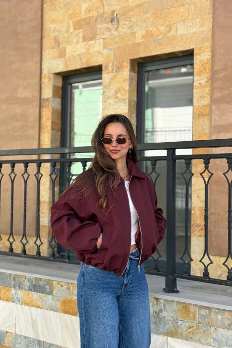 XHAKETE NJE NGJYRESHE ME ZINXHIR PER FEMRA NE NGJYRE VISHNJE - KLAUDIO FASHION
