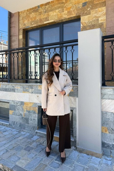 XHAKETE NJE NGJYRESHE PER FEMRA NE NGJYREN BEZHE - KLAUDIO FASHION