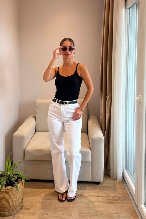 XHINSE ME DETAJIN E RRIPIT PER FEMRA NE NGJYRE TE BARDHE - KLAUDIO FASHION