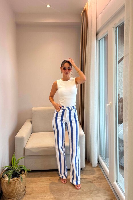 XHINSE ME VIJA PER FEMRA NE NGJYRE TE BARDHE ME BLU - KLAUDIO FASHION