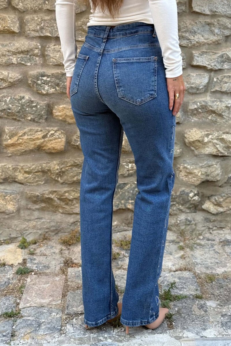 XHINSE NJE NGJYRESHE ME GURE PER FEMRA NE NGJYRE BLU - 4
