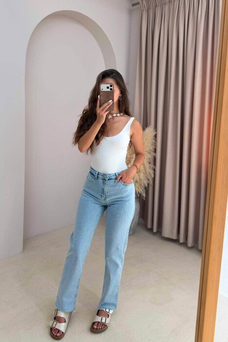 XHINSE NJE NGJYRESHE TE THJESHTA PER FEMRA NE NGJYRE BOJEQIELLI - KLAUDIO FASHION