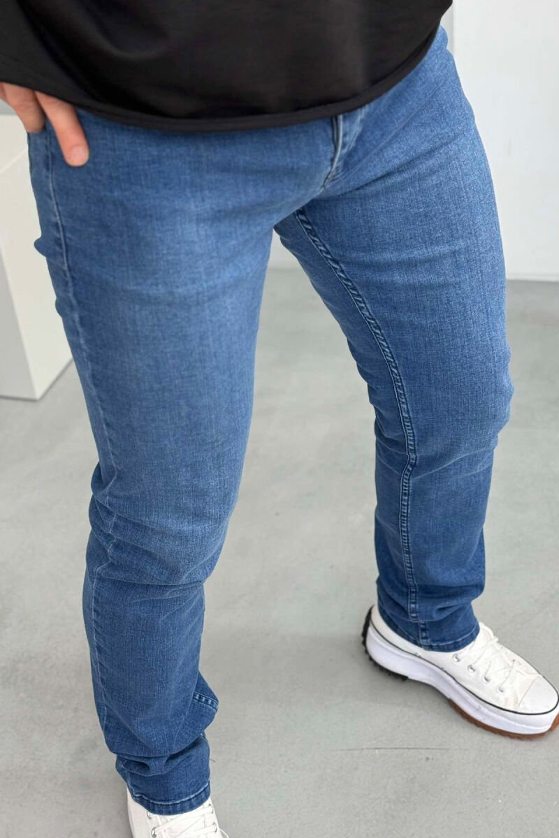XHINSE NJË NGJYRËSHE TË THJESHTA PËR MESHKUJ NË NGJYRËN BLU - 2