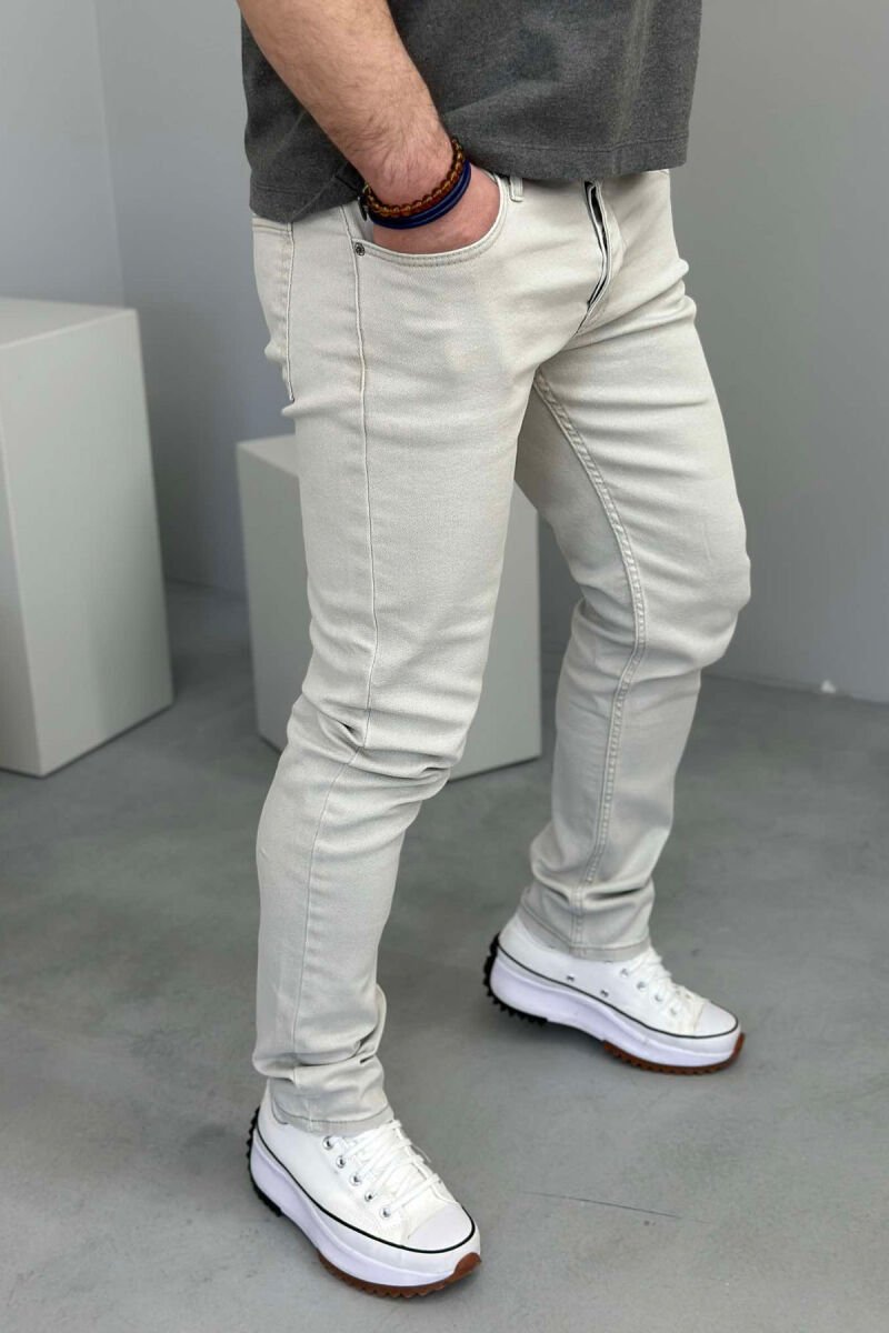 XHINSE NJË NGJYRËSHE TË THJESHTA PËR MESHKUJ NË NGJYRËN GRI E ZBARDHUR - 3